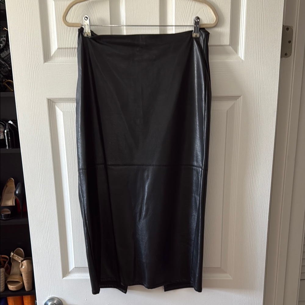 Good American  Black Faux Leather Skirt